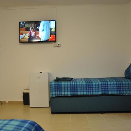 Weisenau Plaza Hostel Mainz Ngoại thất bức ảnh