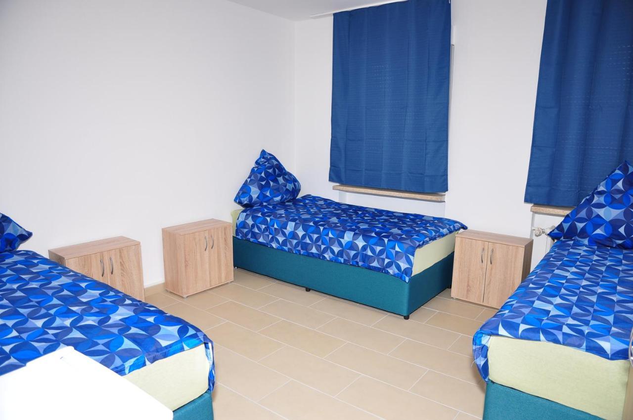 Weisenau Plaza Hostel Mainz Ngoại thất bức ảnh