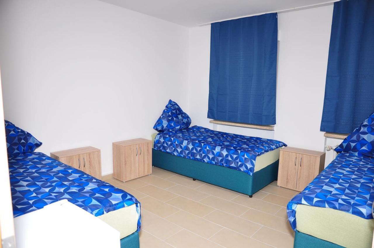 Weisenau Plaza Hostel Mainz Ngoại thất bức ảnh