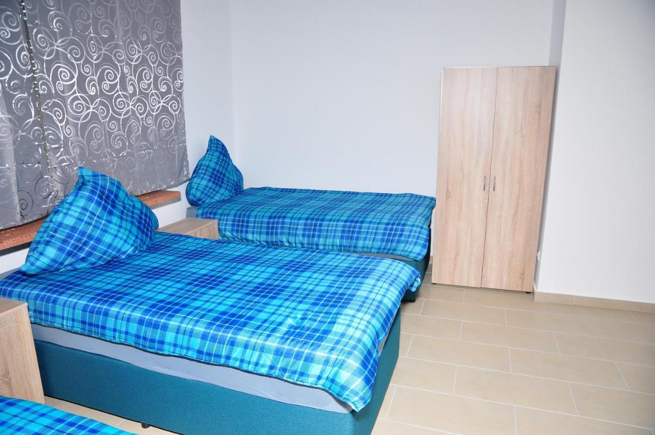 Weisenau Plaza Hostel Mainz Ngoại thất bức ảnh