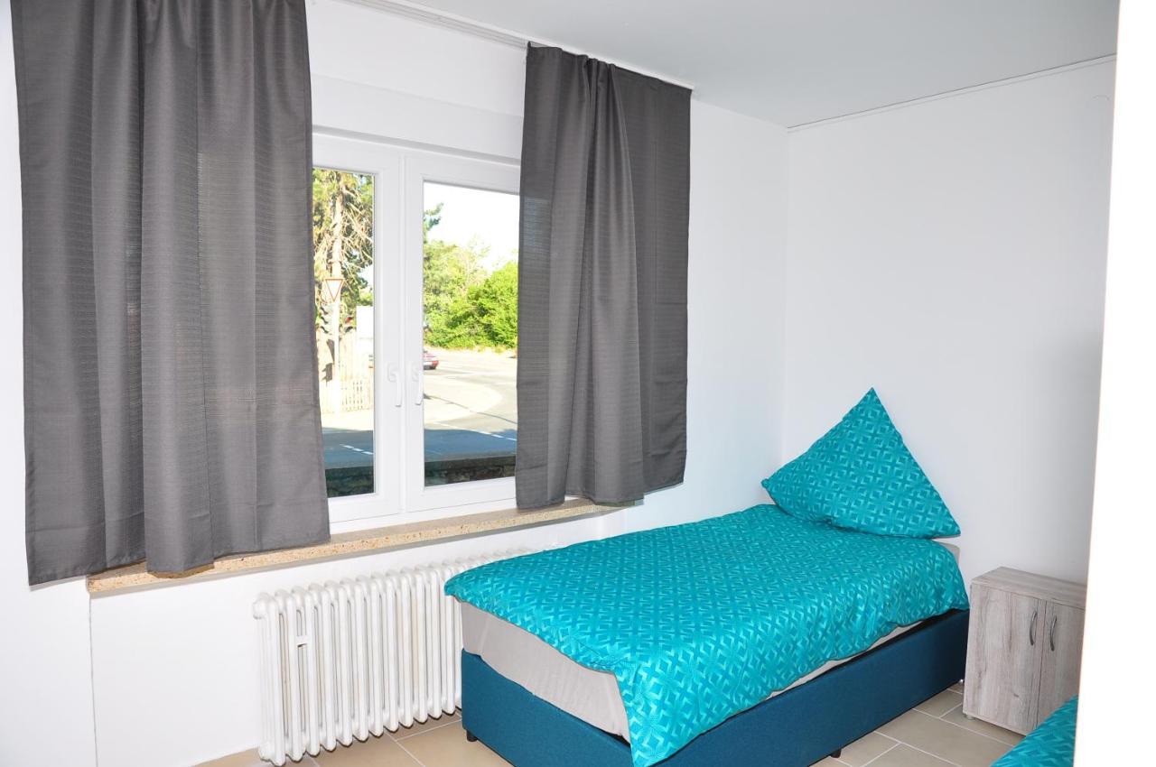 Weisenau Plaza Hostel Mainz Ngoại thất bức ảnh